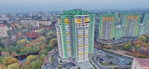 Київська багатоповерхівка залишилася без опалення й гарячої води: нове ОСББ не може укласти договір з 